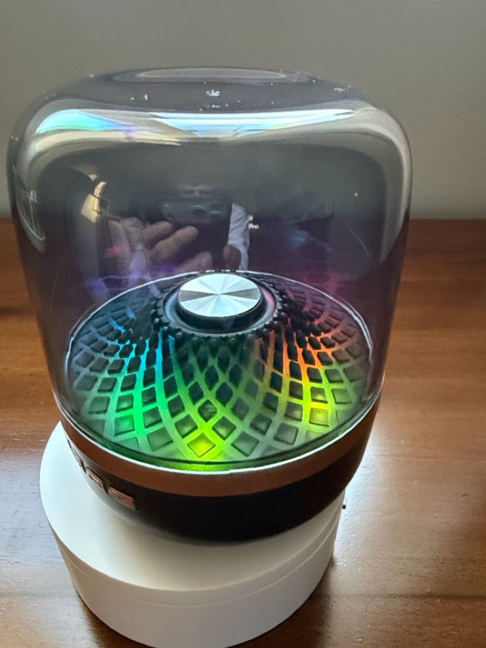 Glass5 Wireless Speaker with Gold Accents